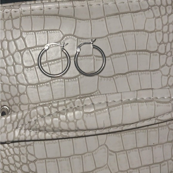 Sterling Silver earrings hoops - Picture 3 of 3